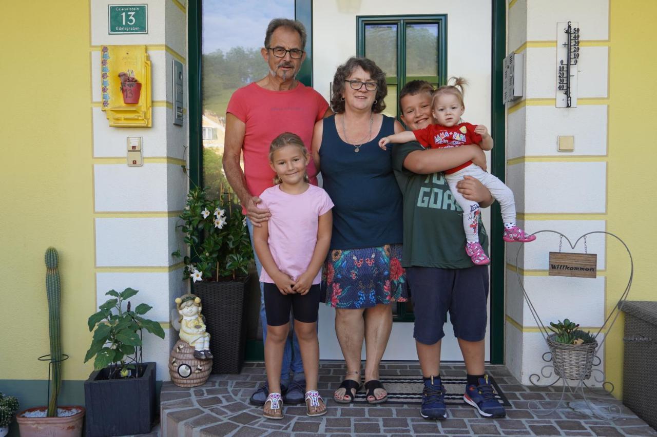 Gaestehaus Strini Jennersdorf Buitenkant foto